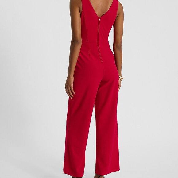 NWT Express V-Neck Sleeveless w/ Pockets Wide Leg Jumpsuit, Size S, Neon Berry - Picture 10 of 12
